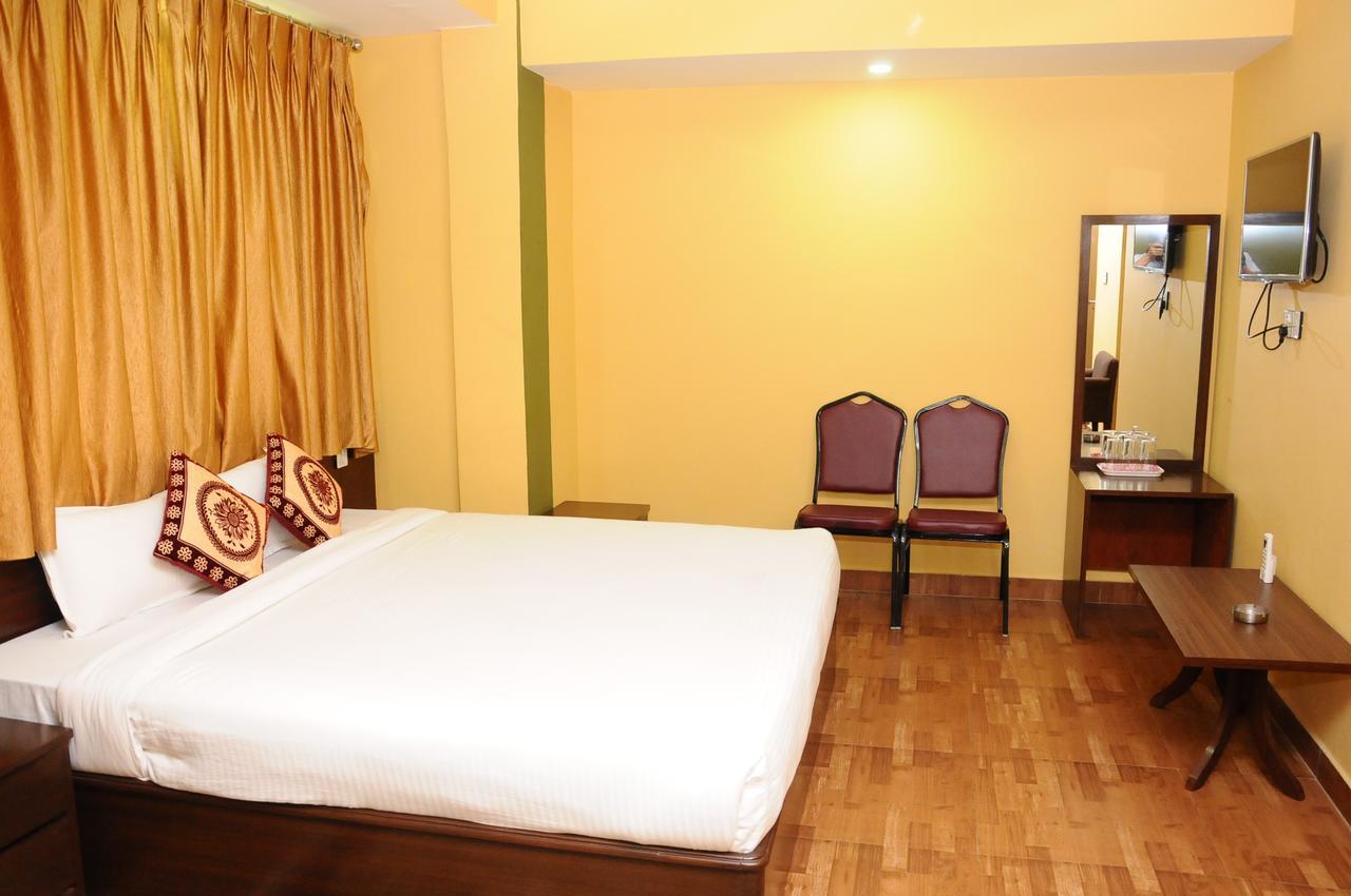 Rameshworam Hotel Катманду Экстерьер фото
